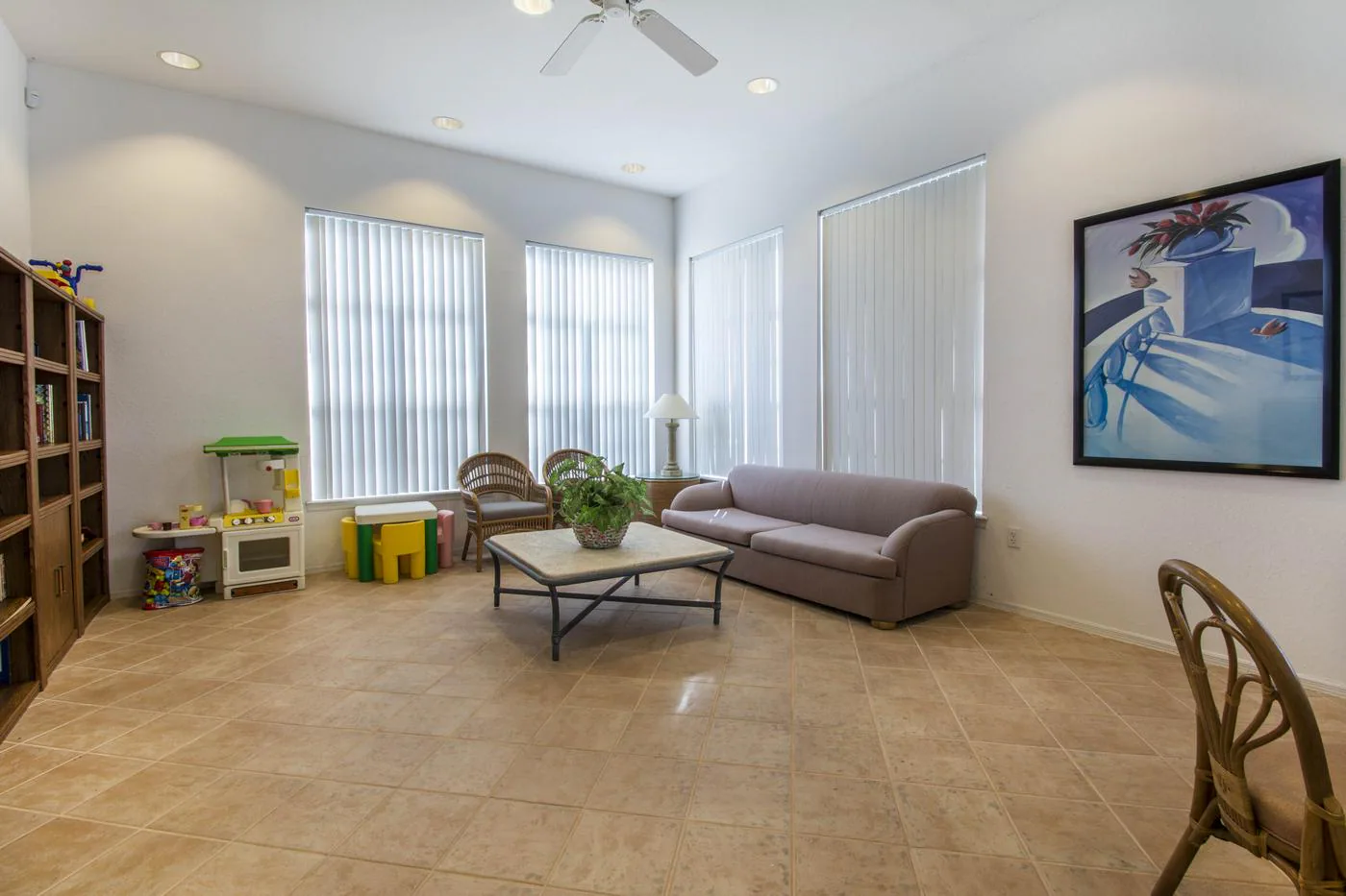 Seating area inside the Indian River Apartments clubhouse